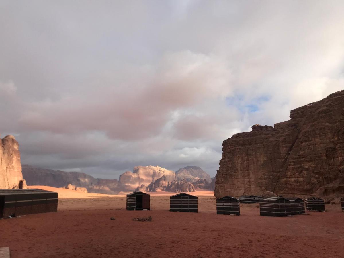 Wadirum Momoo วาดิรัม ภายนอก รูปภาพ